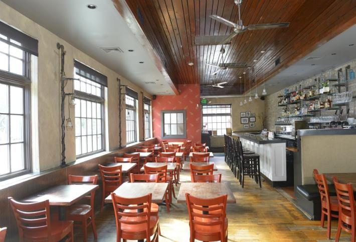 New Coworking App Utilizing Empty Restaurant Space Nears Launch